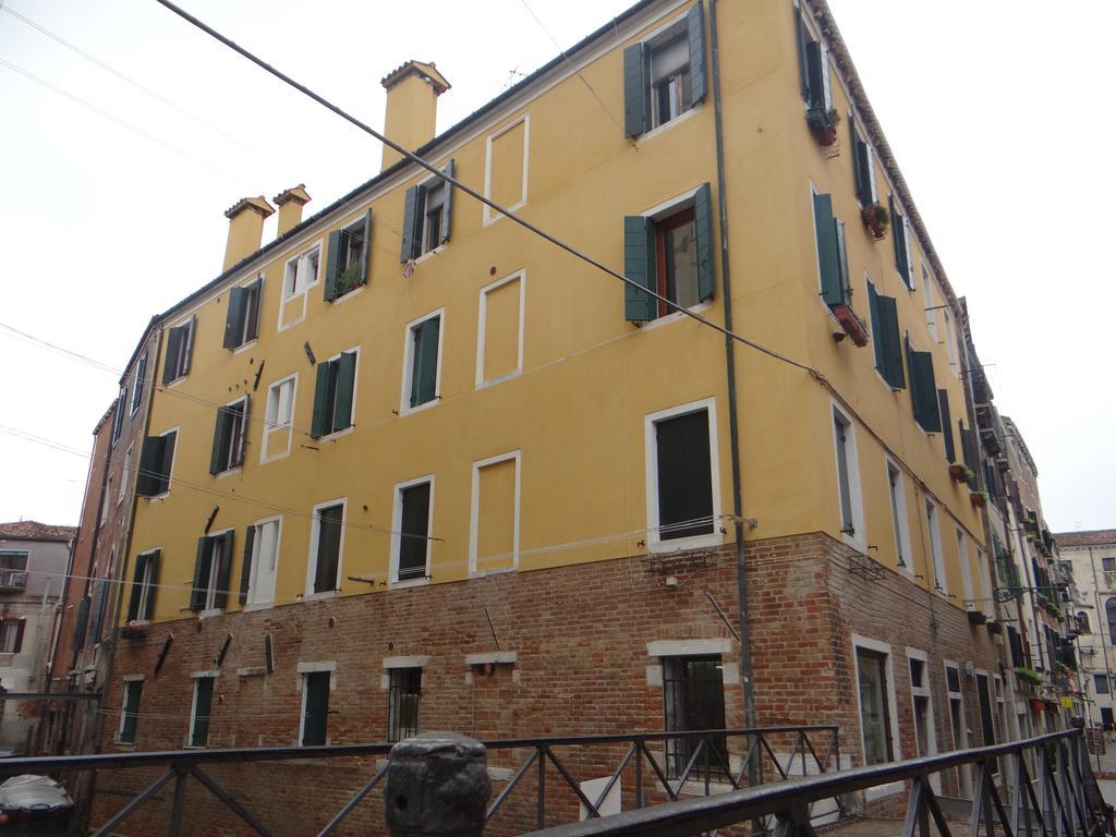 Appartamento Al Ghetto Vecchio Venesia Ruang foto